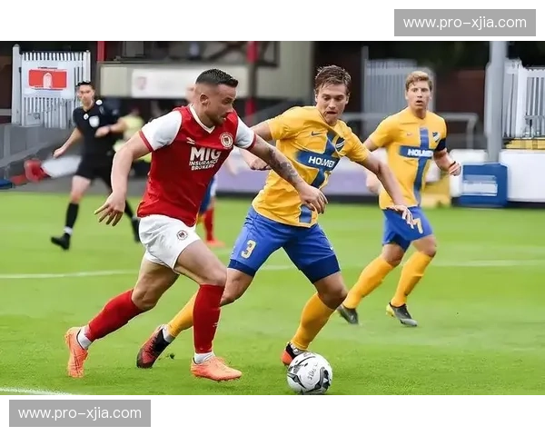 瑞超风暴:当哥德堡的“黄蜂”撞上北雪平的“古老荣光”,谁才是绿茵场上的终极主宰? 瑞超风暴:当哥德堡的“黄蜂”撞上北雪平的“古老荣光”,谁才是绿茵场上的终极主宰?