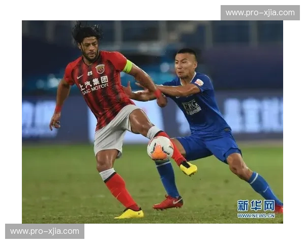 绝代双骄，巅峰对决：永昌与上港的绿茵史诗